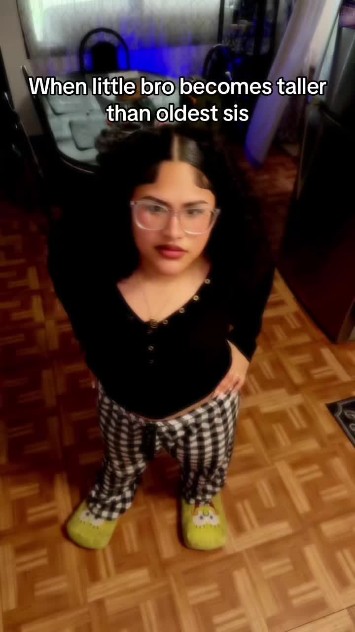 @curlyhead.Jada