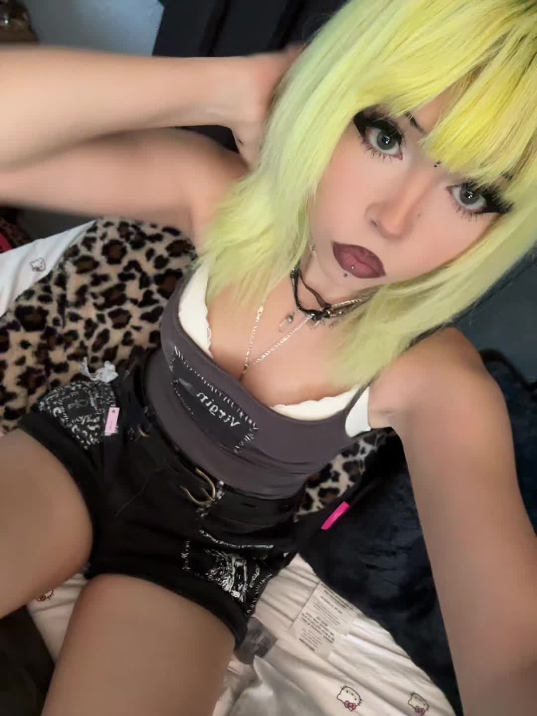 @Ussnsnd