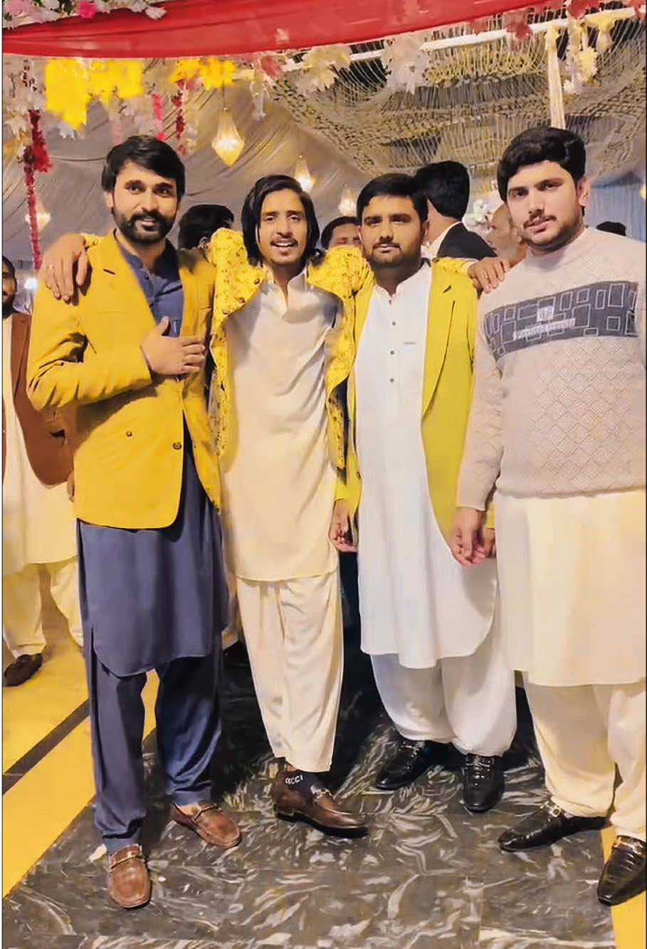 @MUNNA🚩✅
