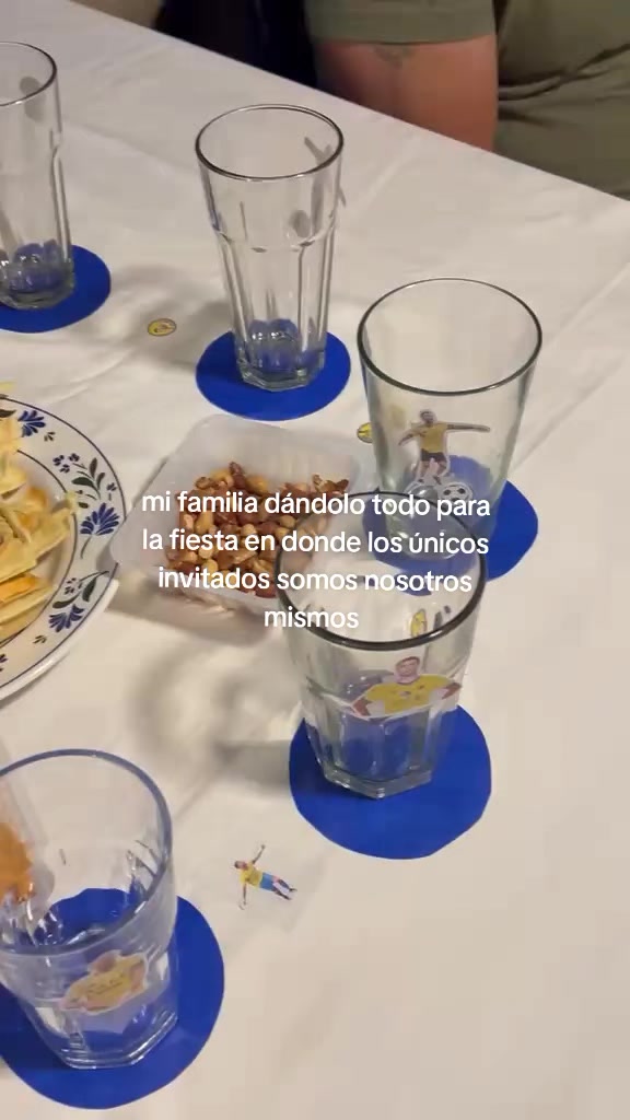 @Ayluu