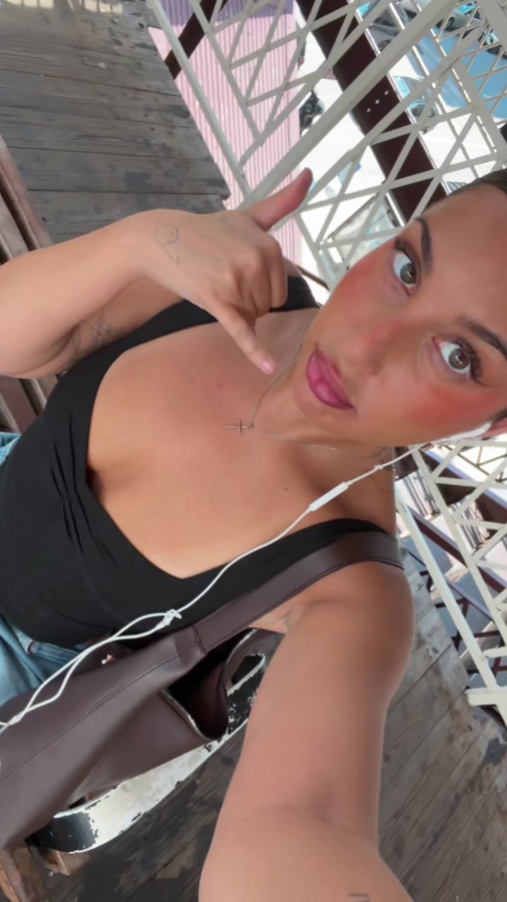 @loonylovegood69