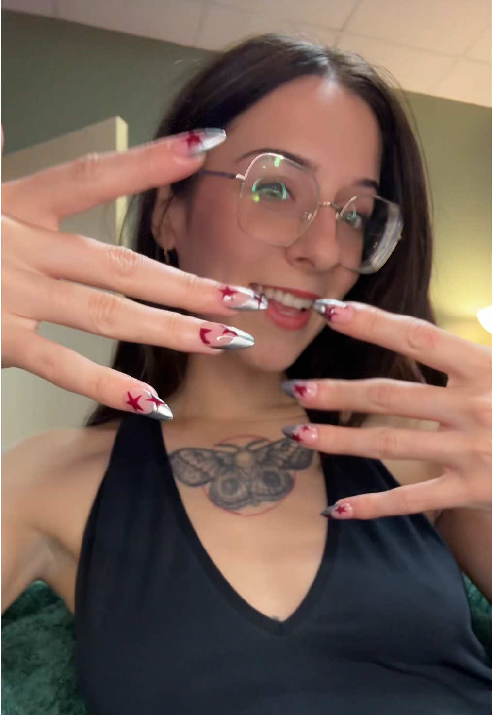 @Rae.L