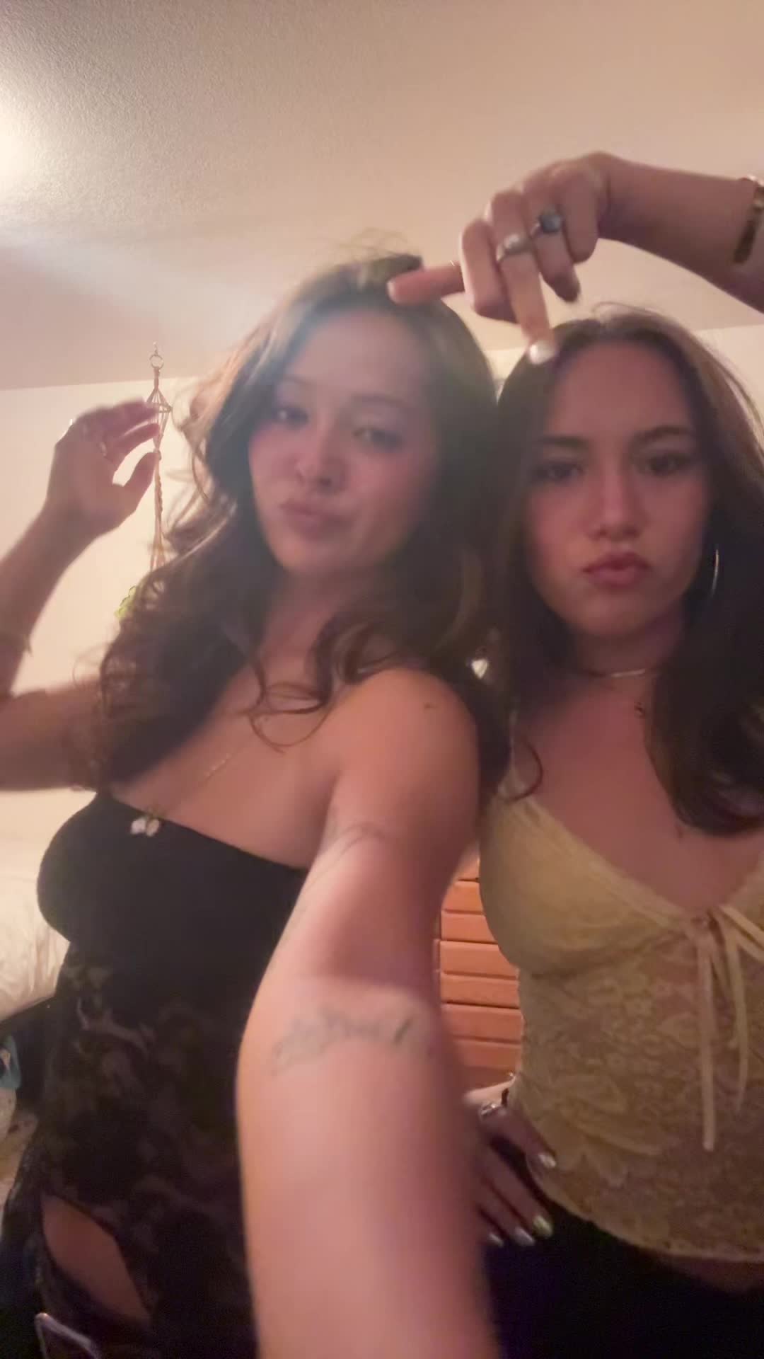 @★
