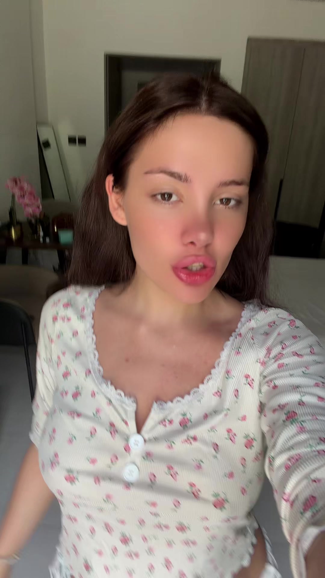@Tina_corz