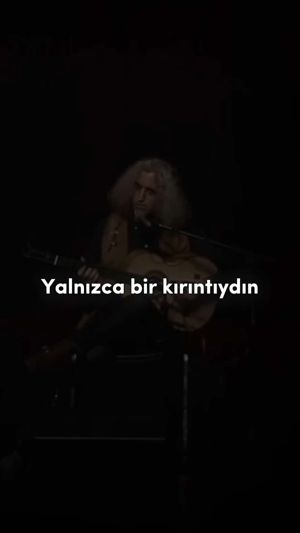 @Stran&ecirc; Azad&icirc;