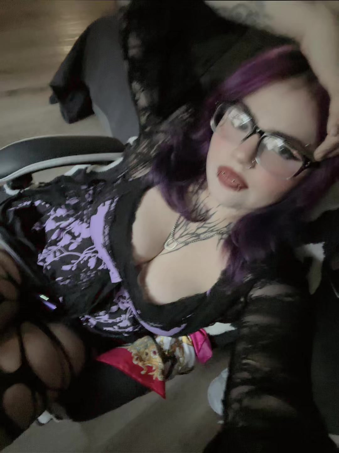 @Dead_hamster_puxxy