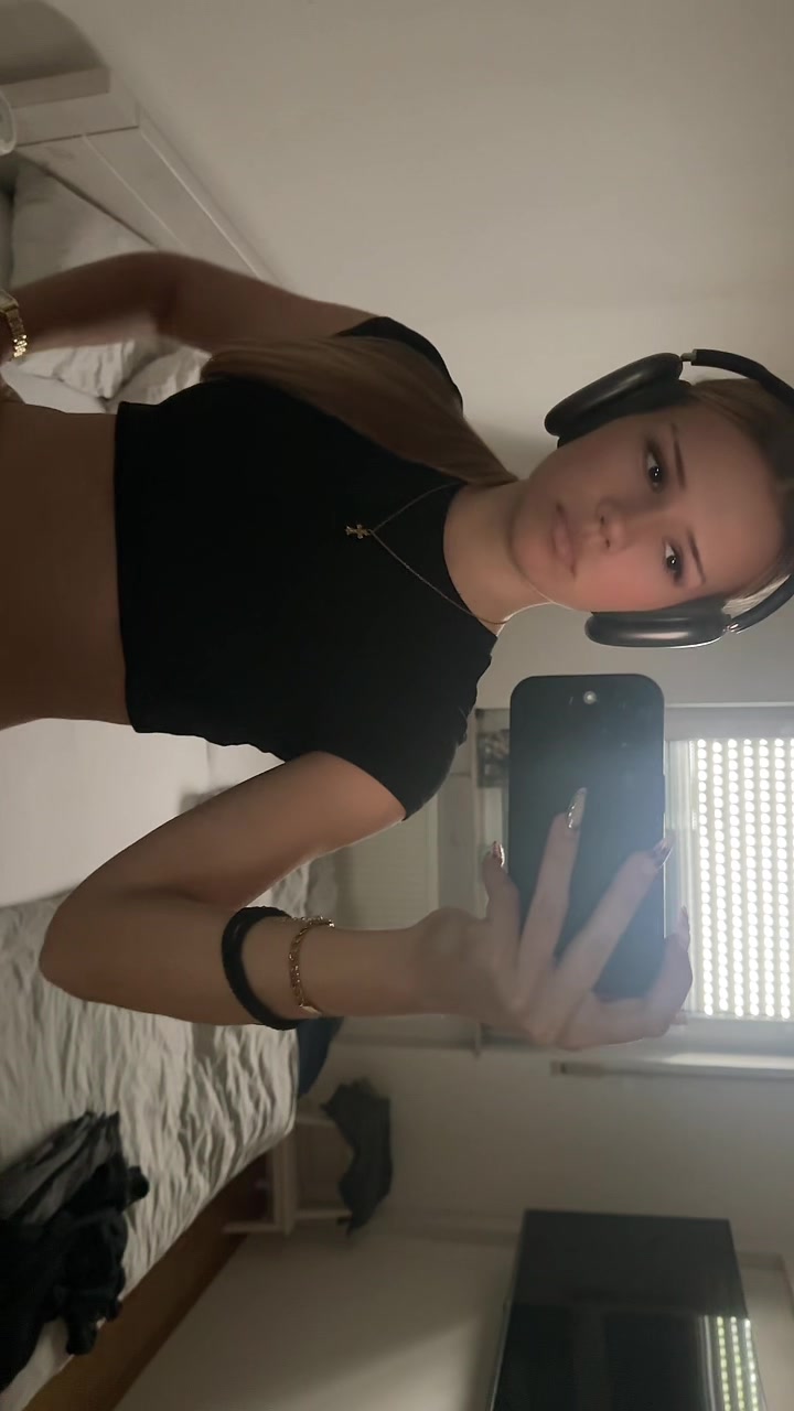 @𝓶𝓲𝓪𝓾