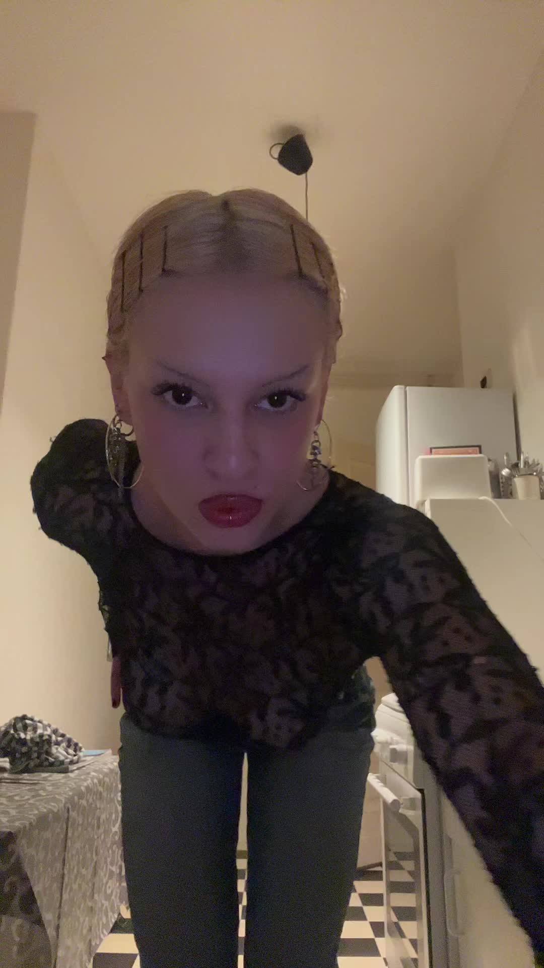 @prinzessinfiona_