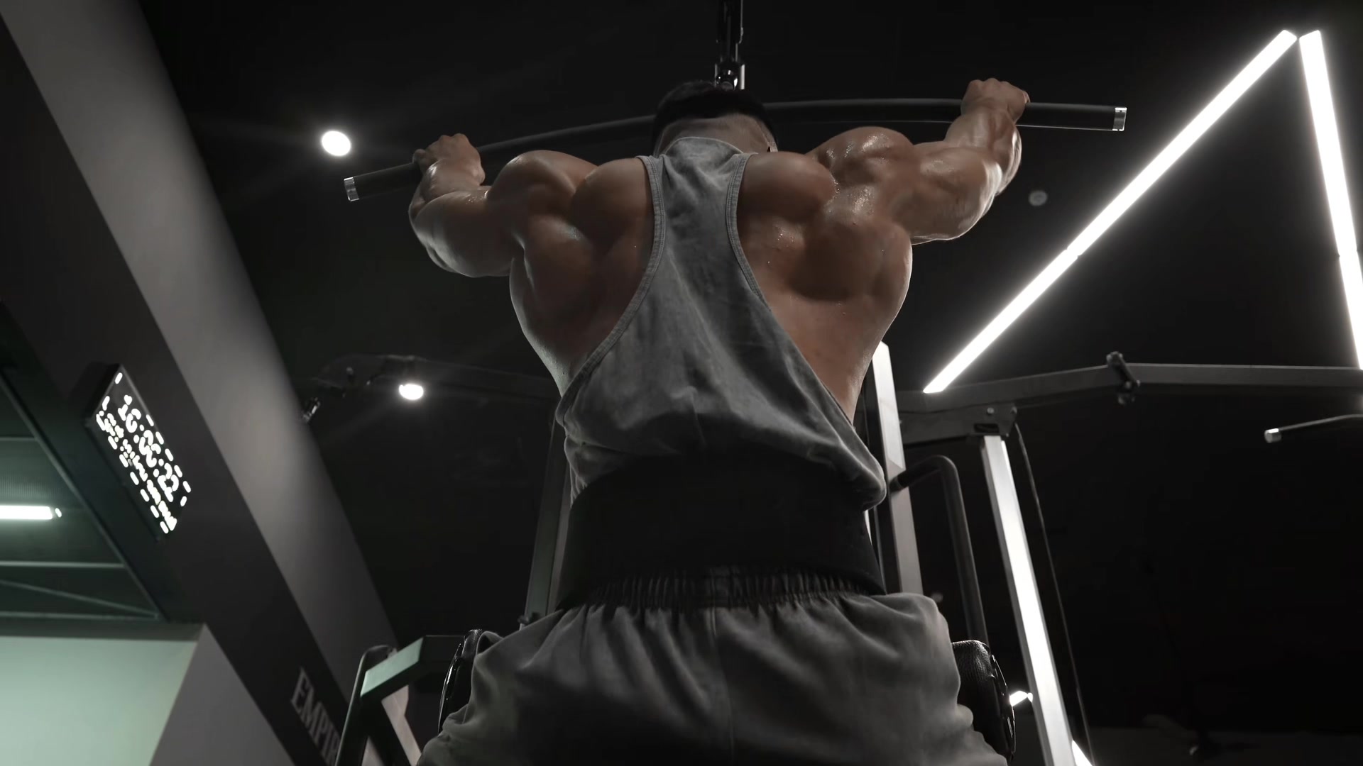 @IFBB PRO BEN ANH