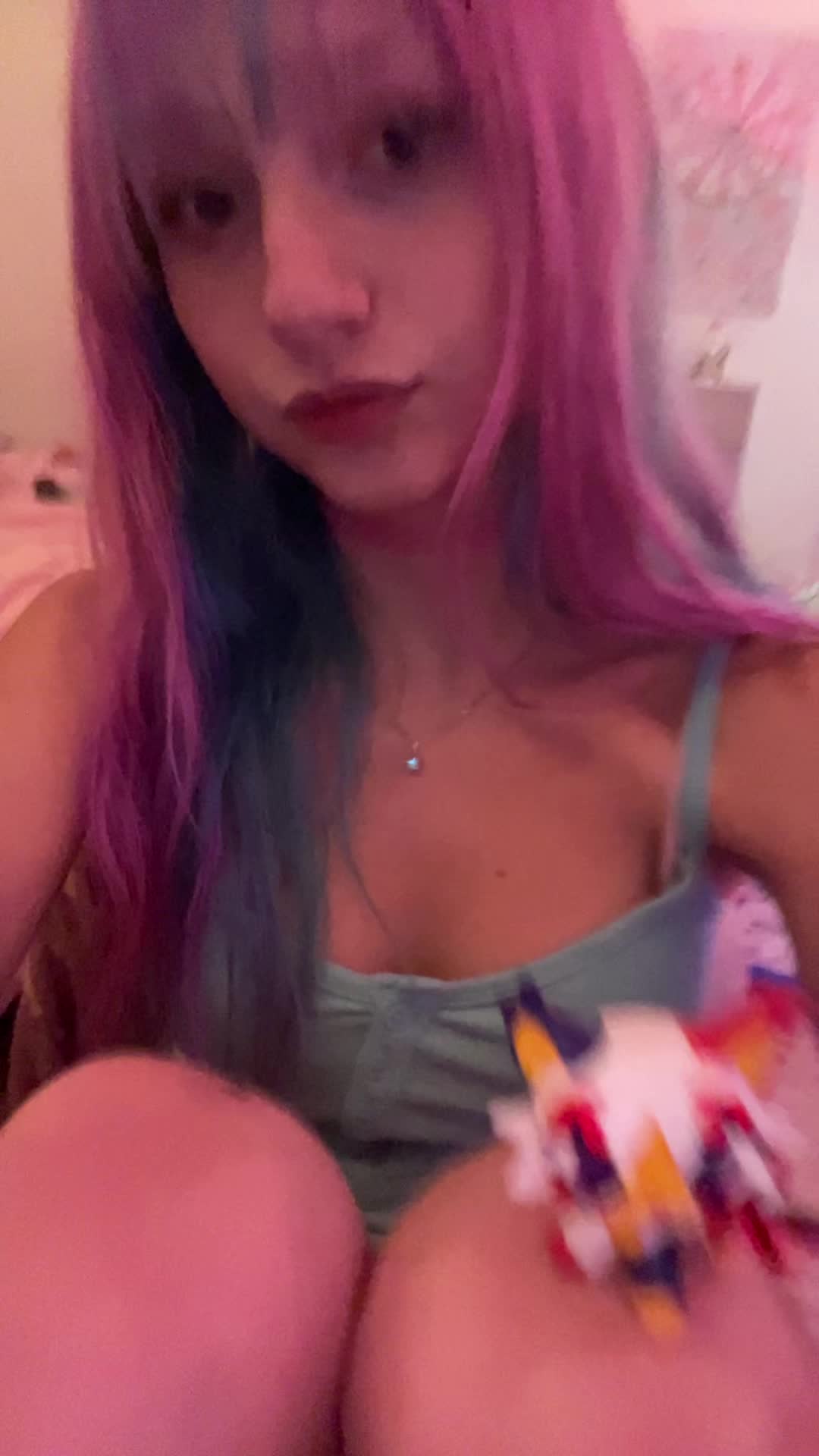 @<3