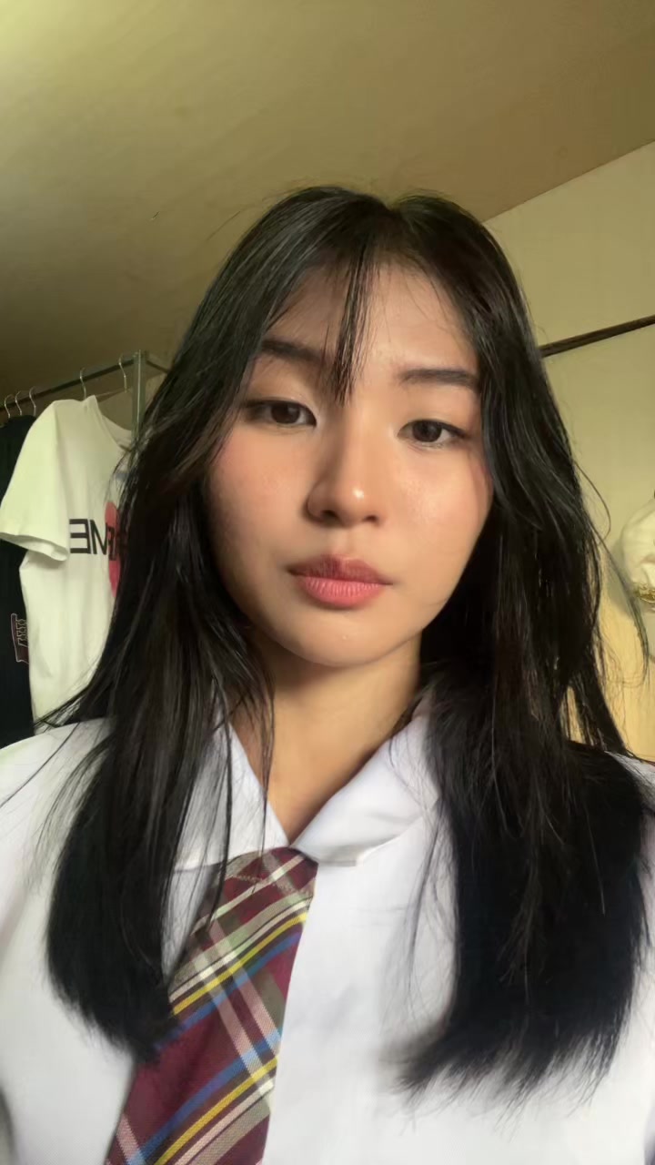 @asheley_