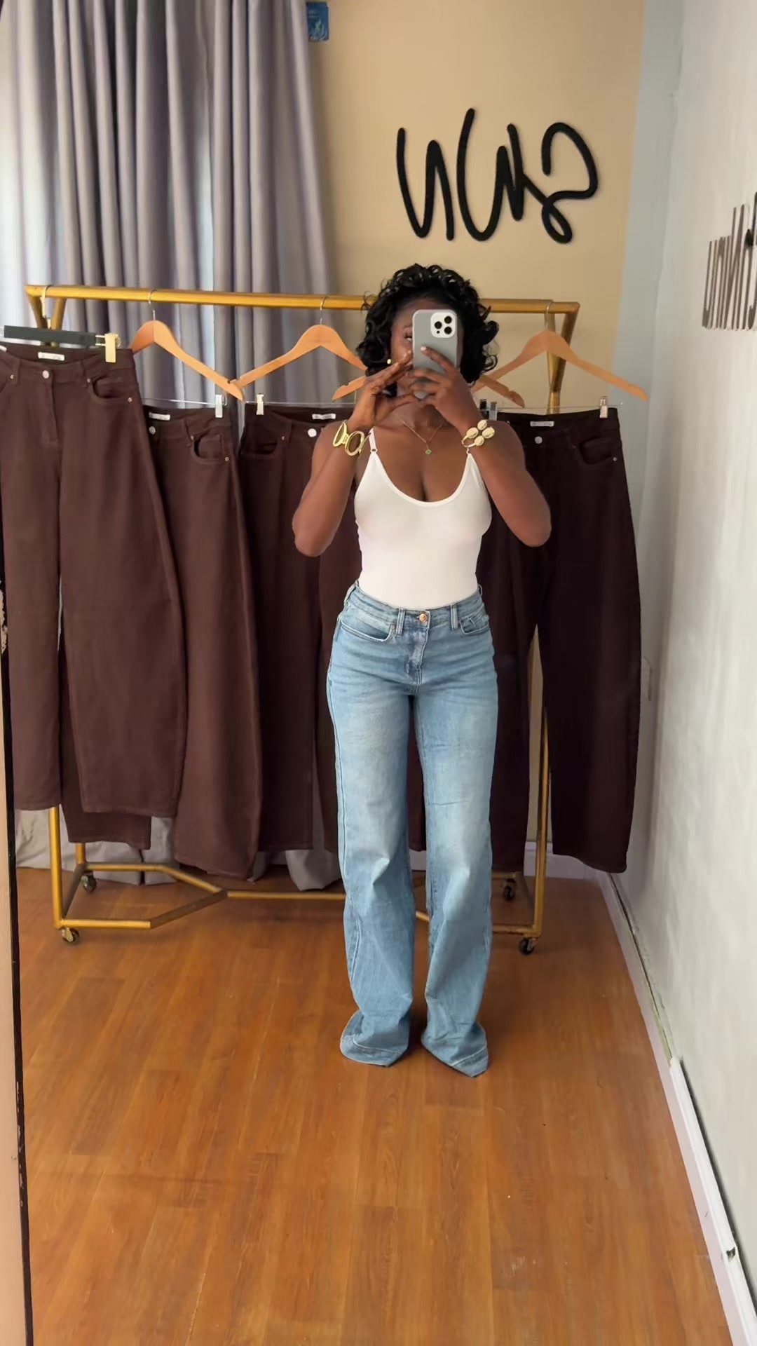 @ShopWithNinu