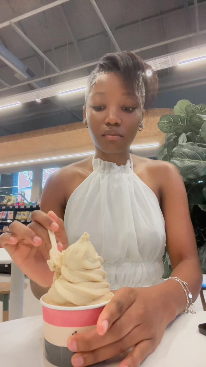 @Monalisa_mukwevho