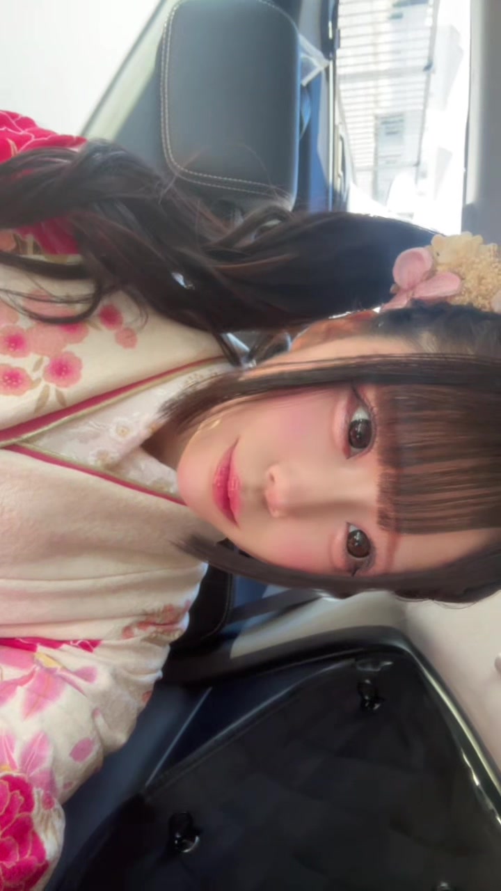 @なな