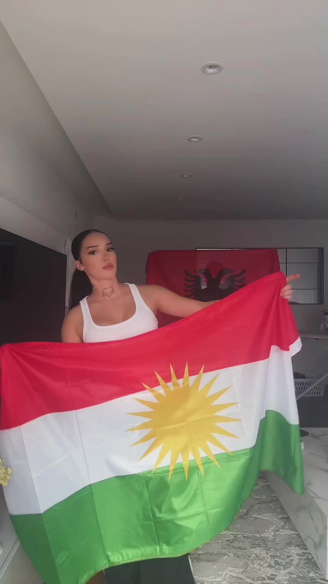 @Ar1ana030