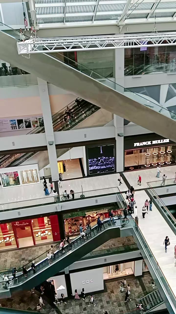 @༺ℚ𝕦𝕖𝕖𝕟»𝕄𝕠𝕞ᶠˢᴷ⁰⁰³🇸🇬