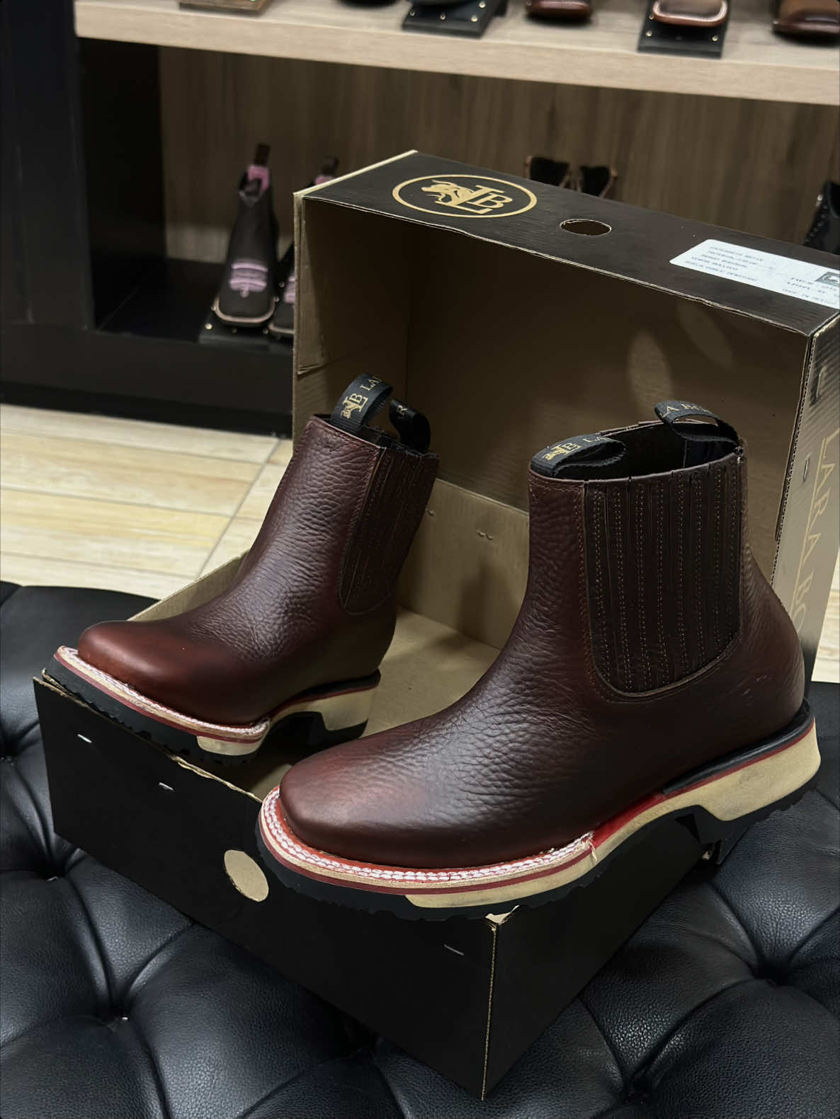 @Lara boots