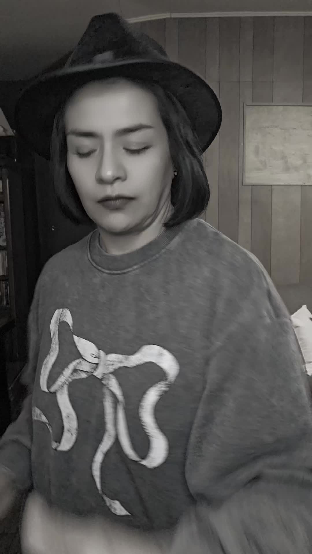 @Busy.beeglamour