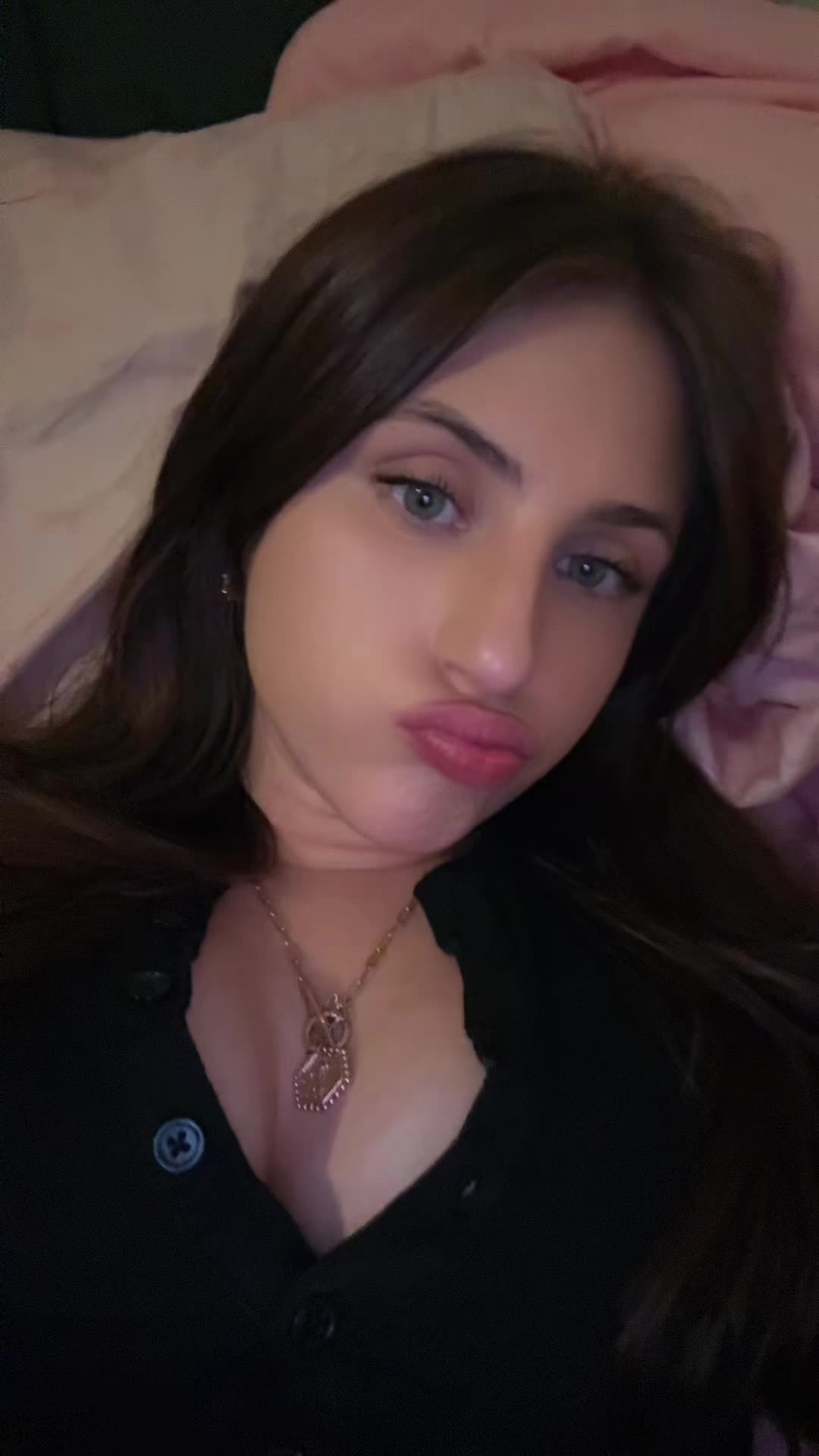 @Nevy👸🏻