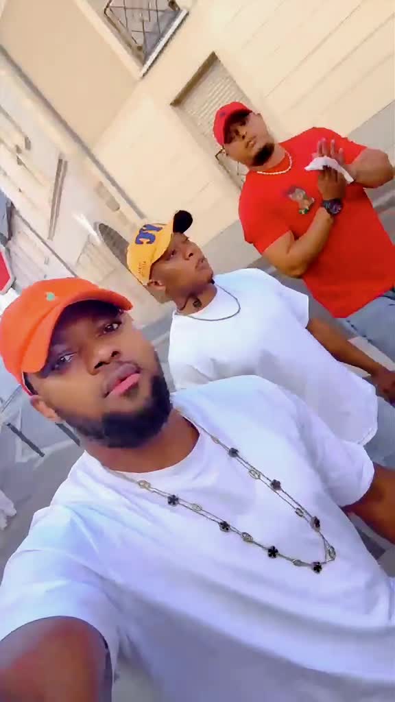 @𝑻hi𝒆rr𝒚 𝑲im𝑩eni 🇨🇩 🇨🇵