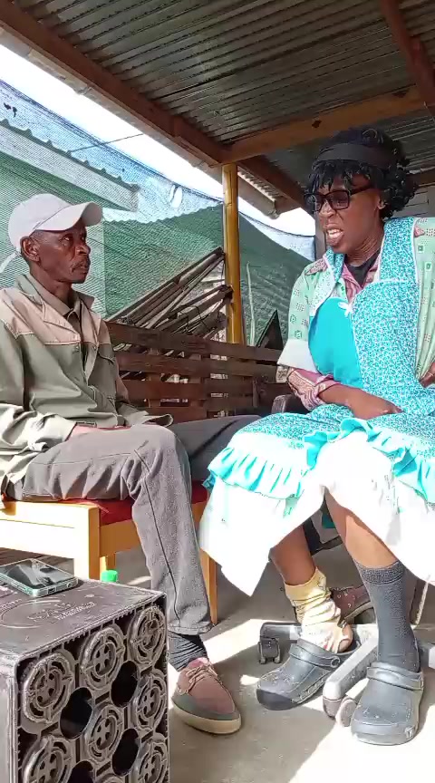 @Nqanqa