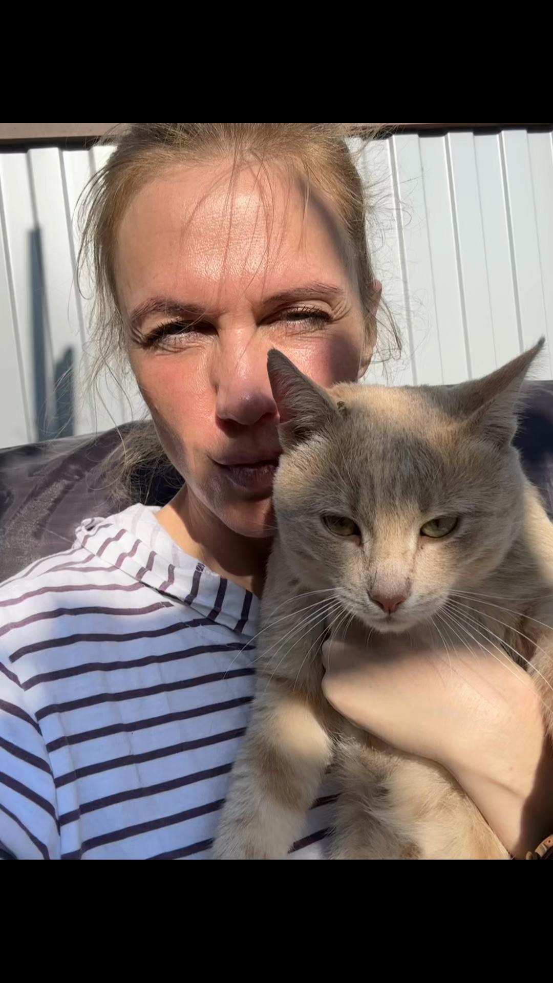 @Лена