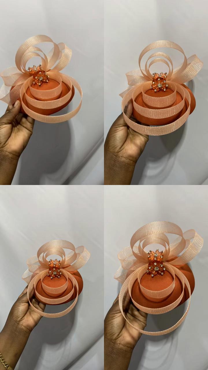 @christinehats