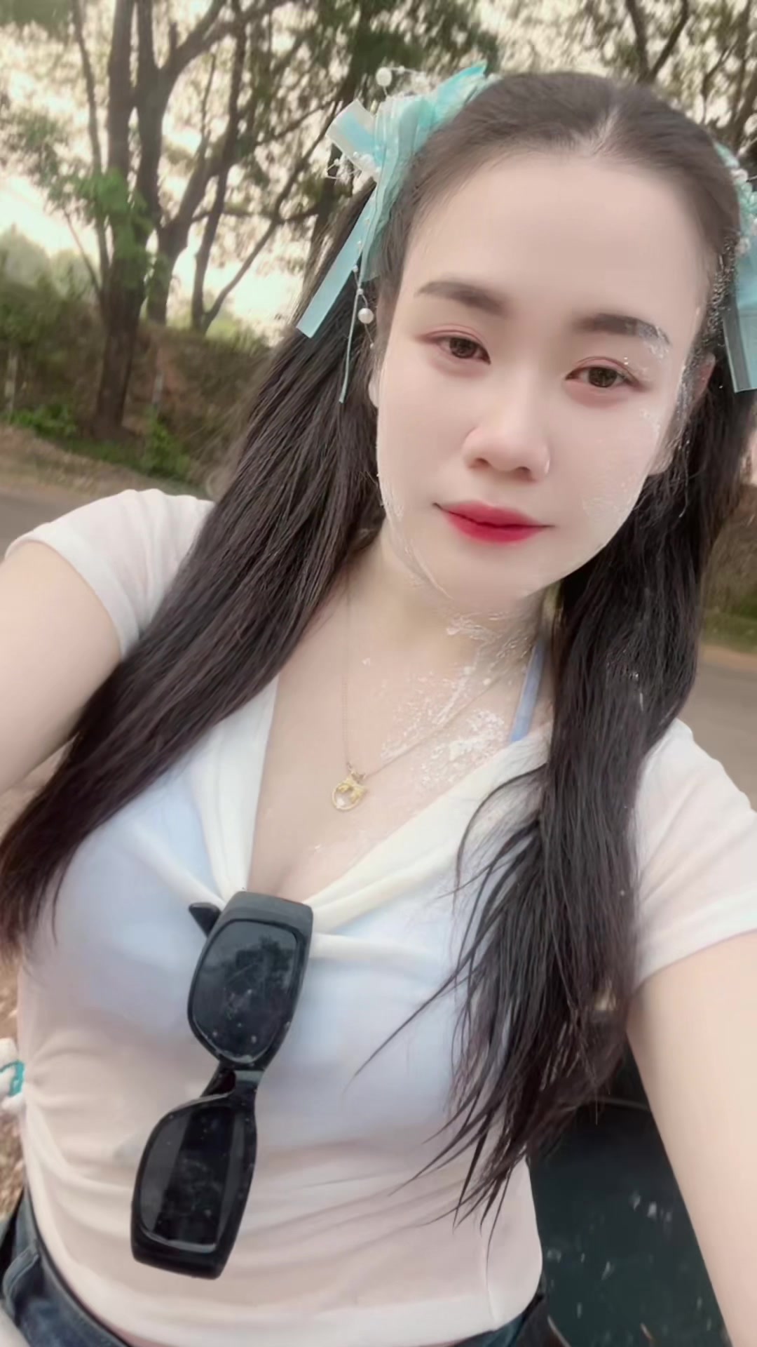 @F🌧️