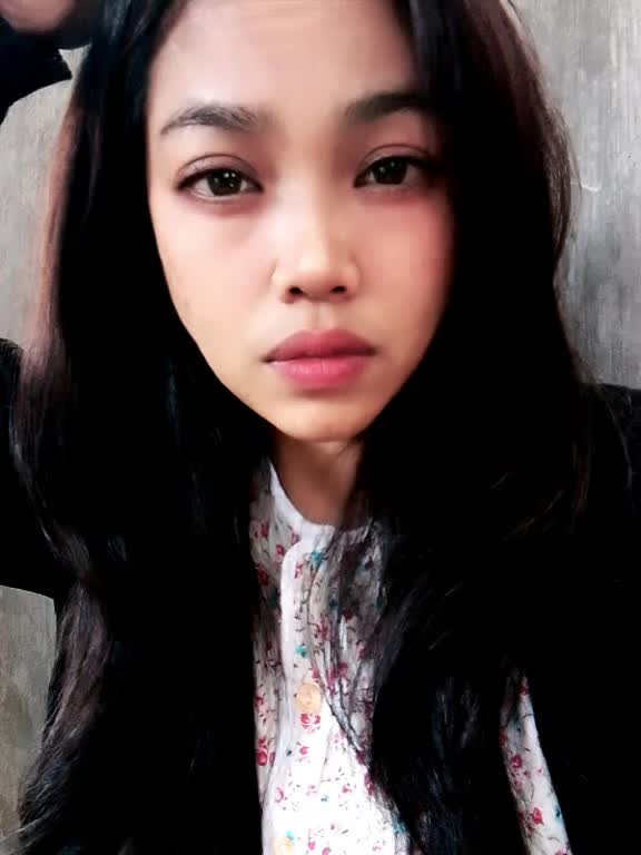 @Yuni adam😘