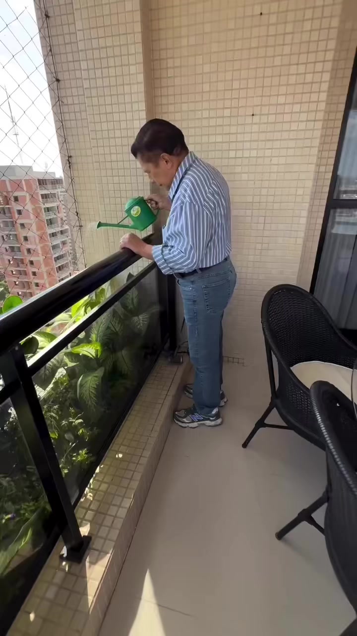 @Carlos Santos