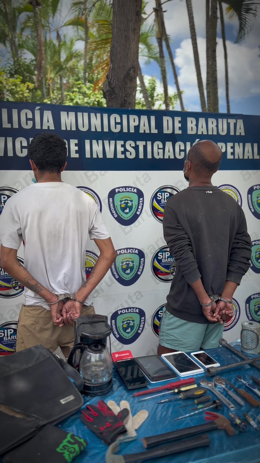 @Román Camacho