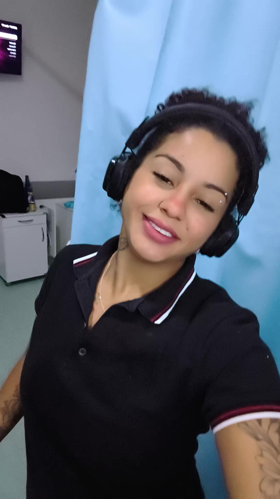 @Tain&aacute; baixinha 😏❤️