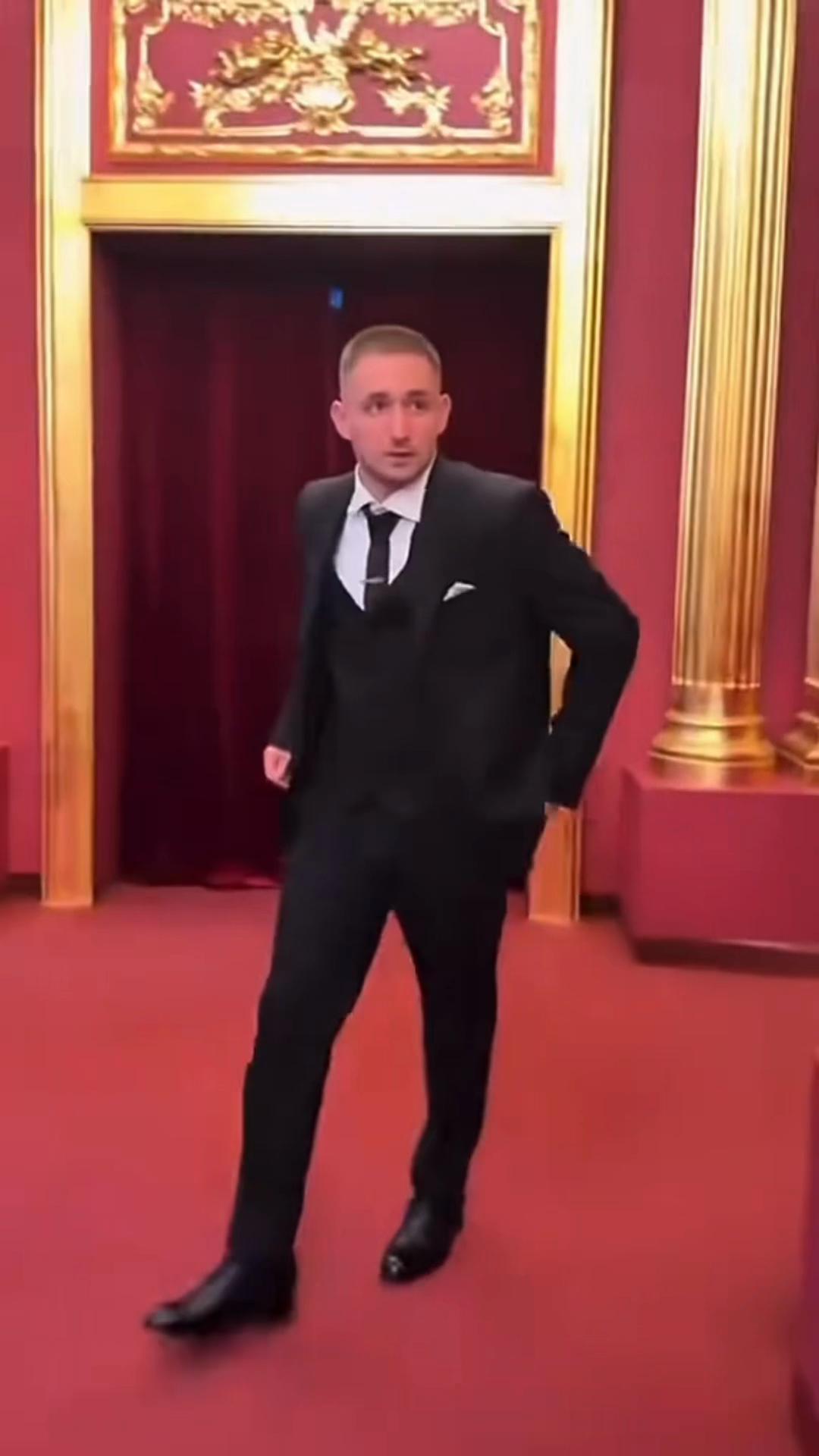 @Стоны В Гр0бу