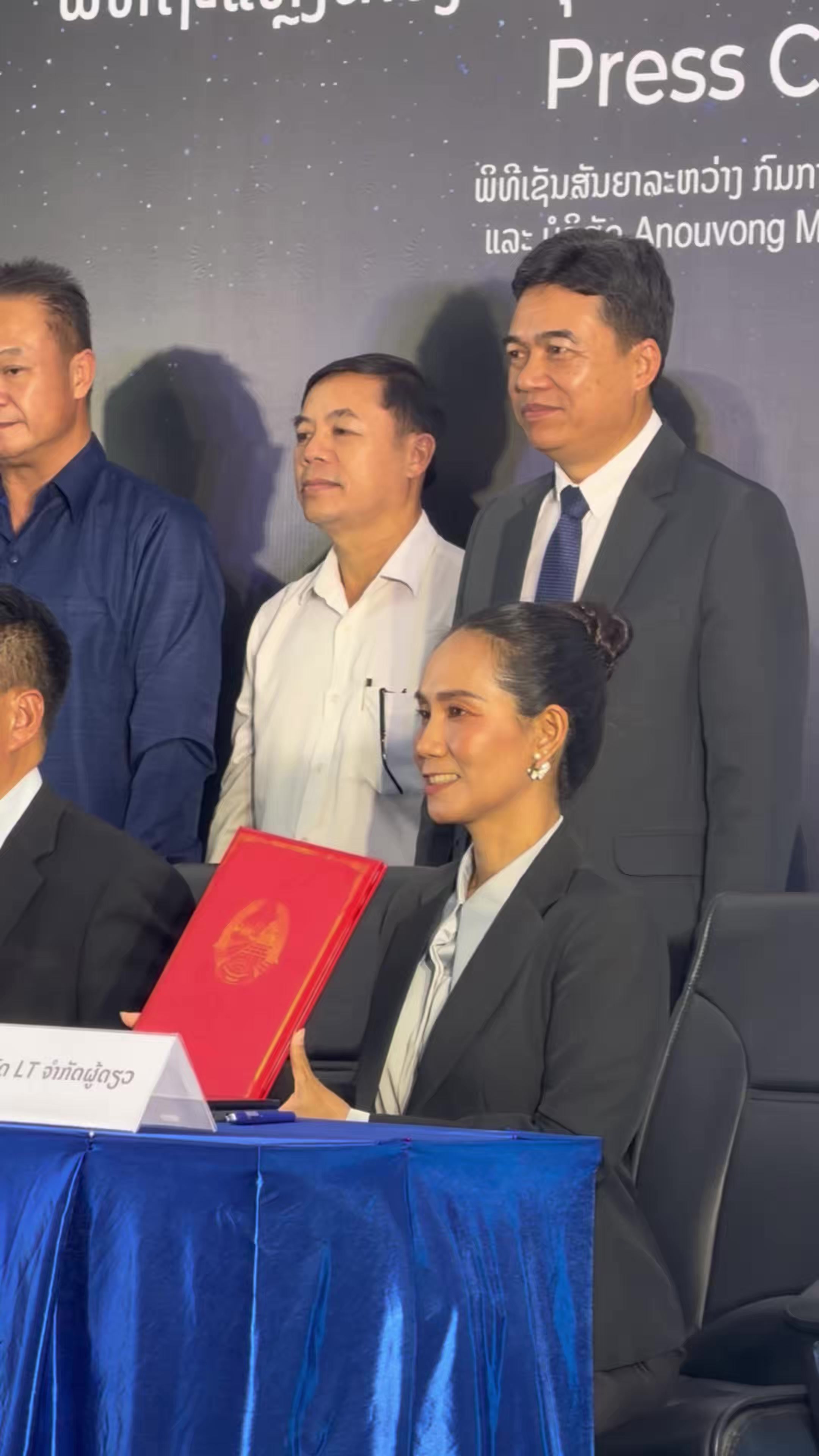 @vannaly