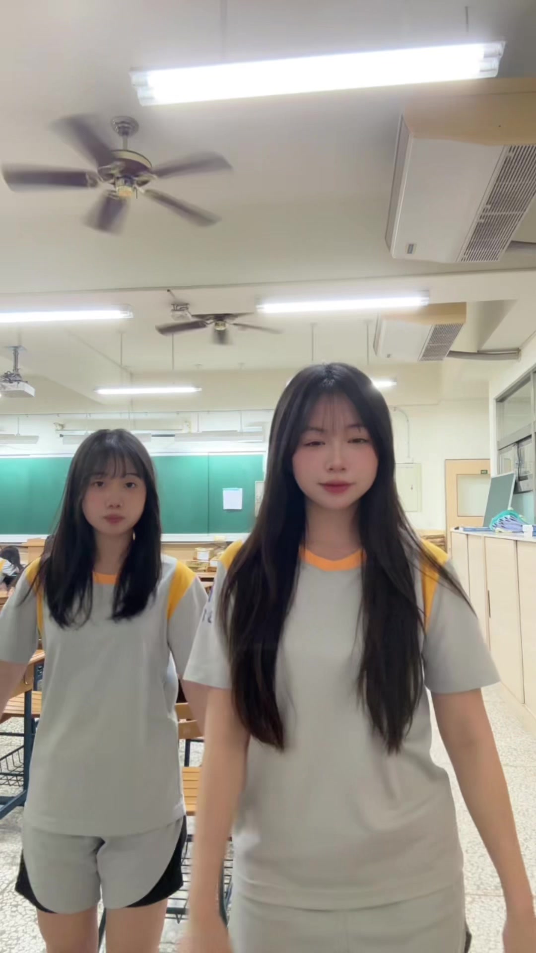 @aa