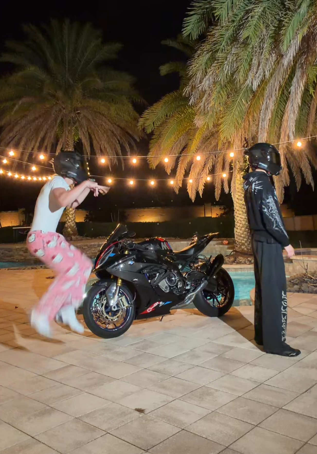 @DancingMoto