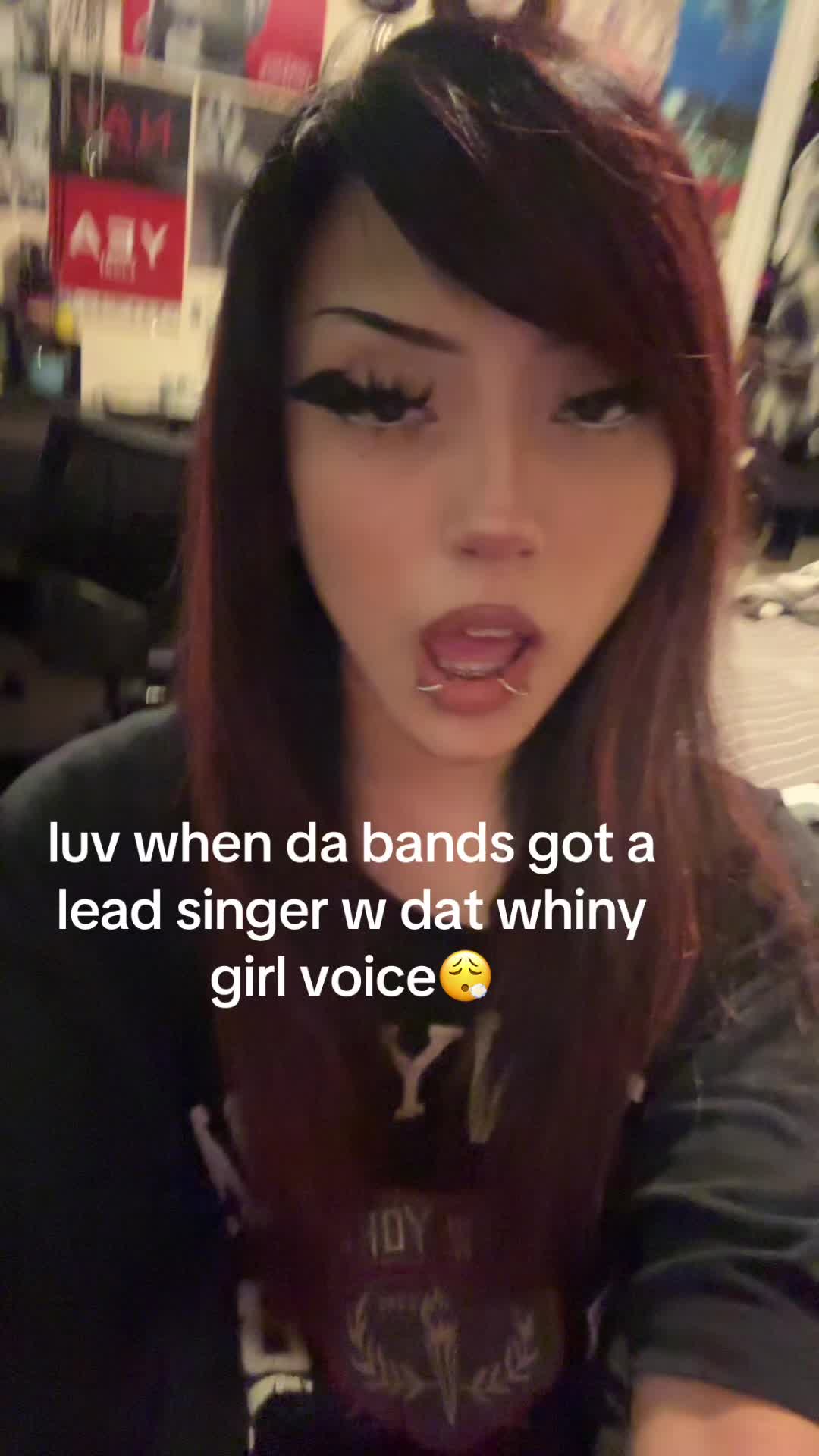 @𝔳𝔞𝔩𝔢