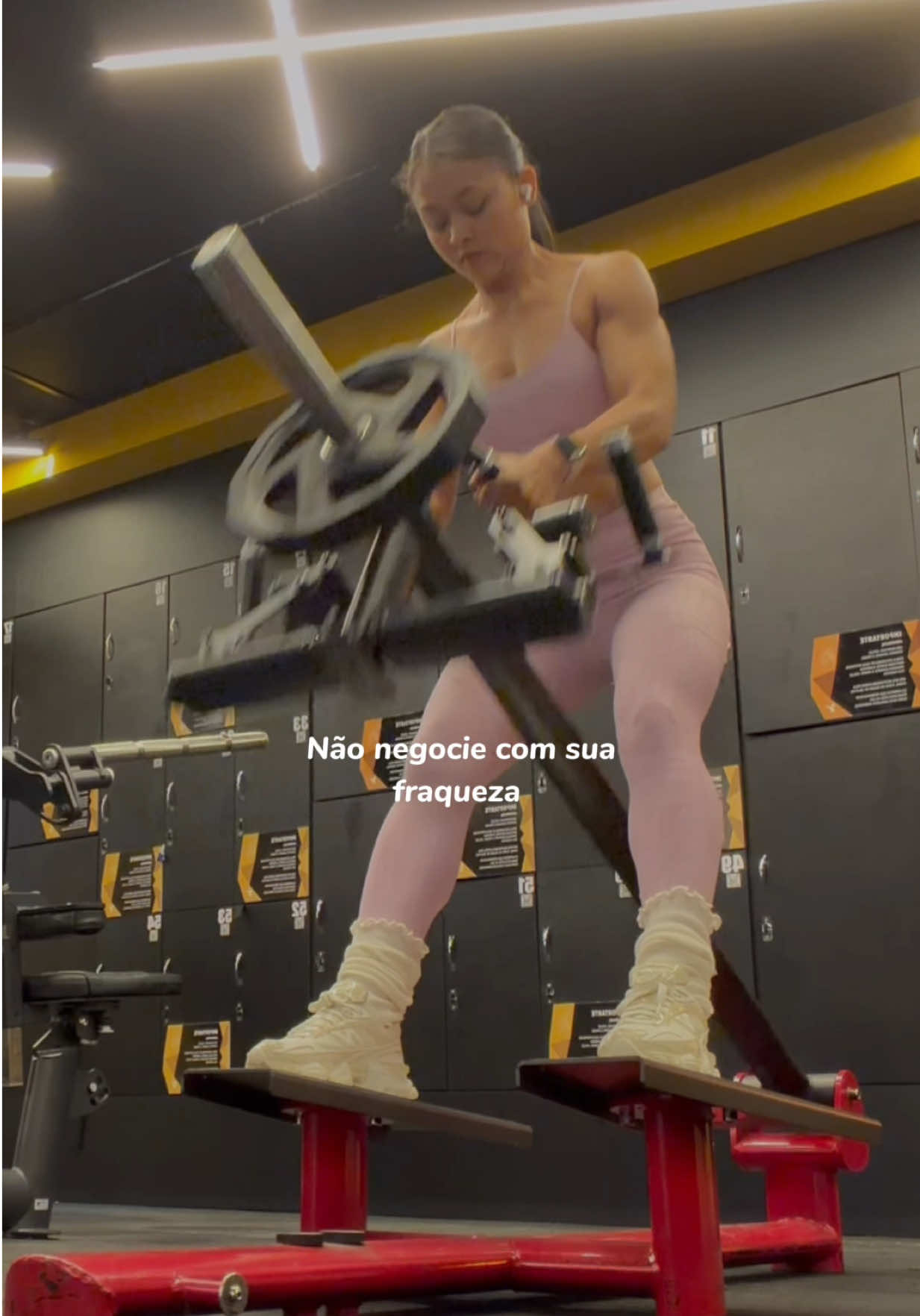 @missmak