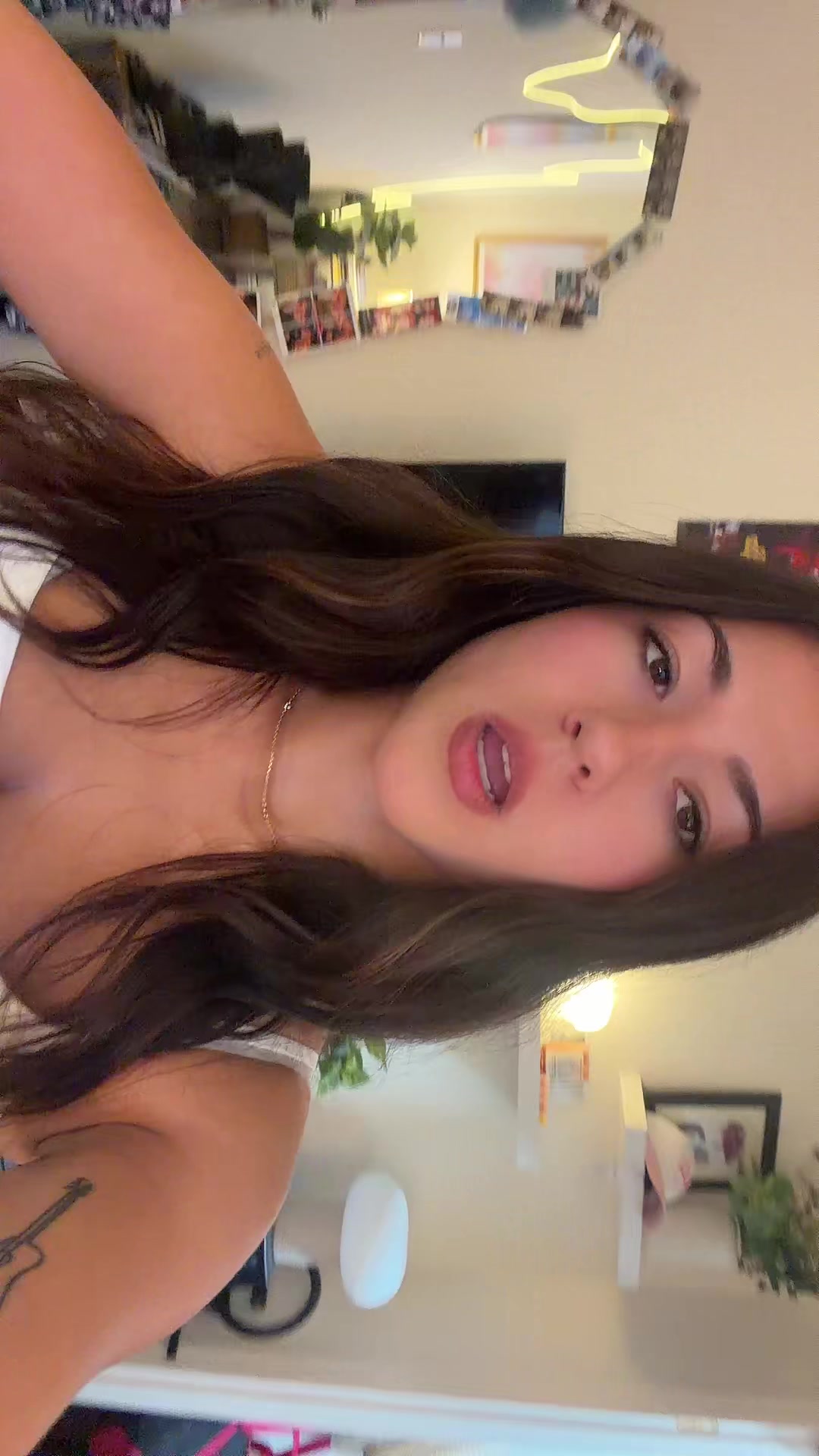 @izzzyeyre