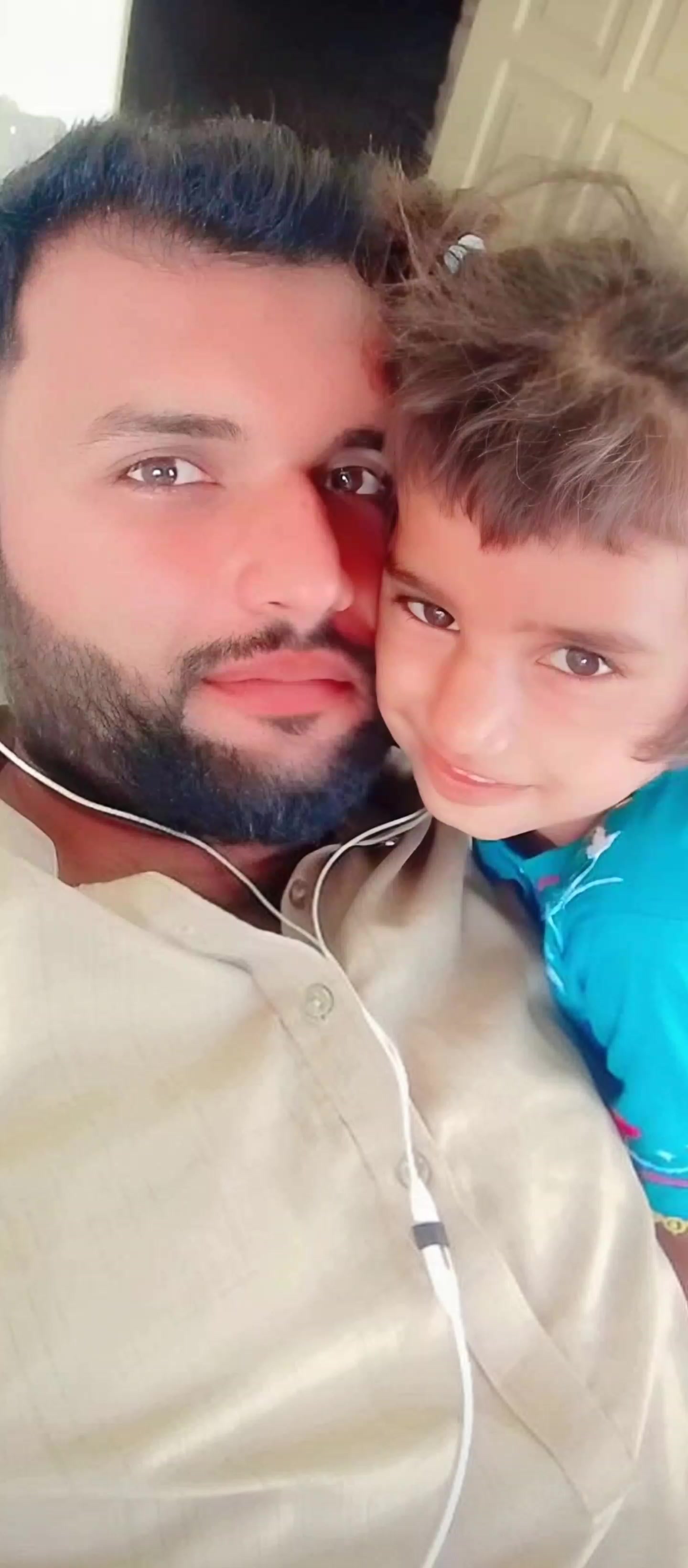 @Kamran Mirani🦋