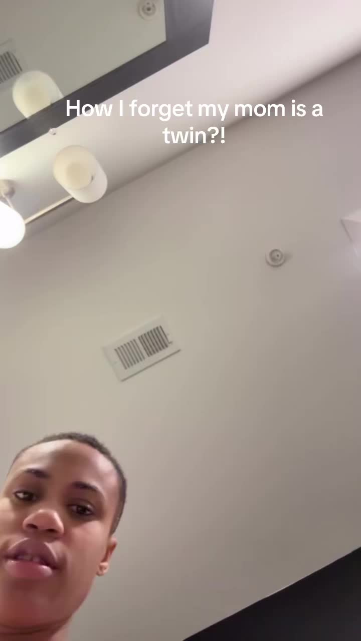 @itschristyestelle