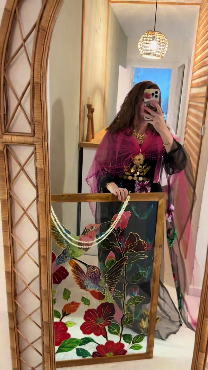 @دایکی هالە