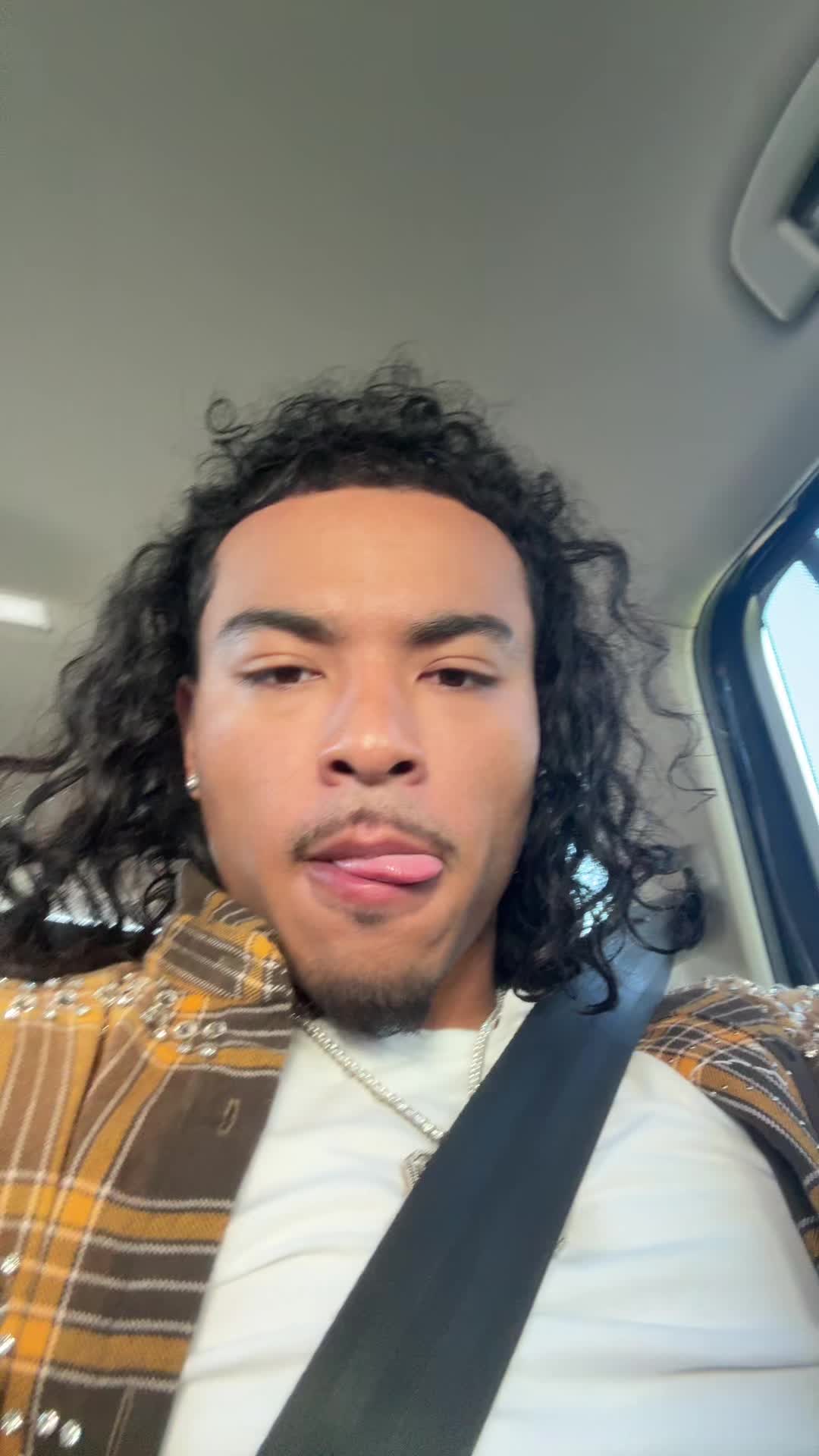 @johnn