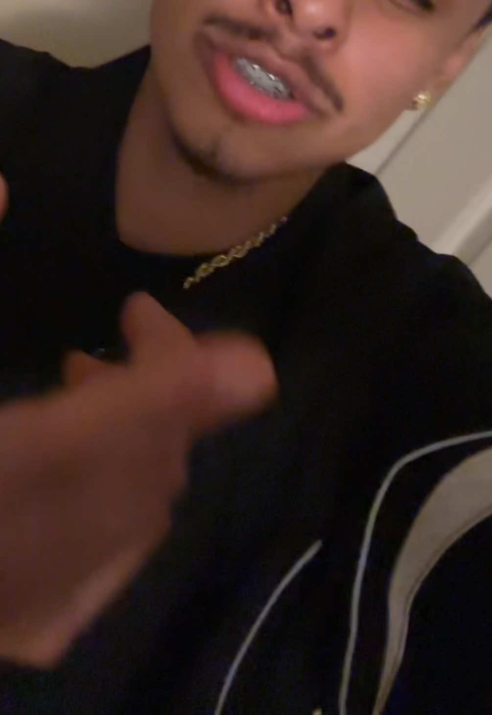 @carlos_.12