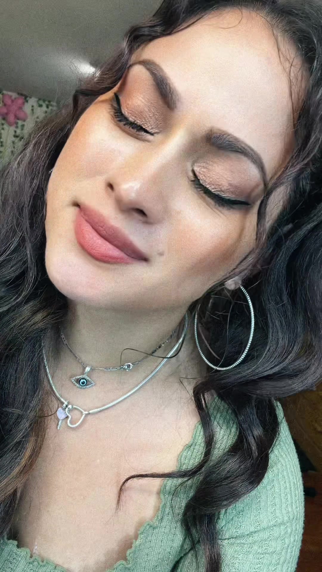 @Anahi