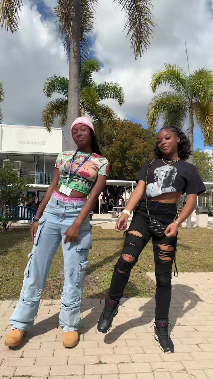 @Skyy🥰