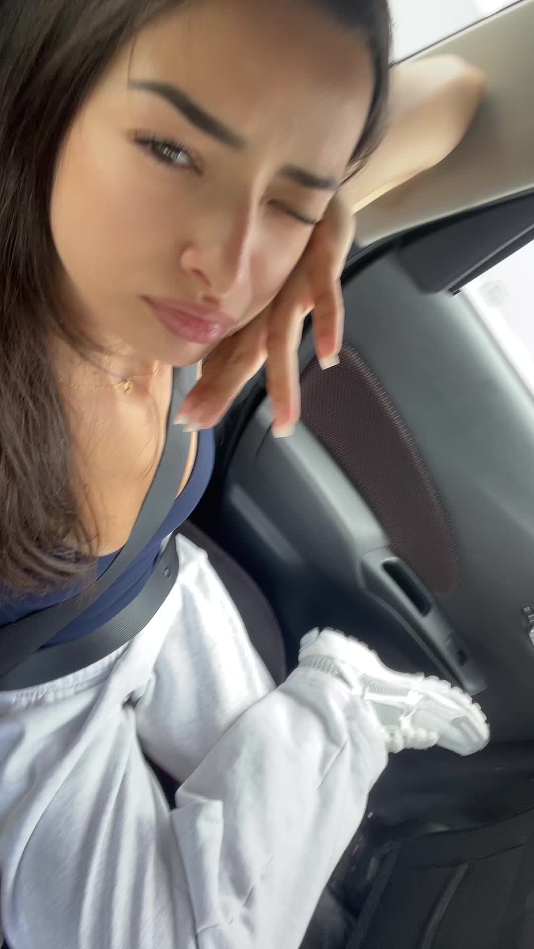 @chrissy