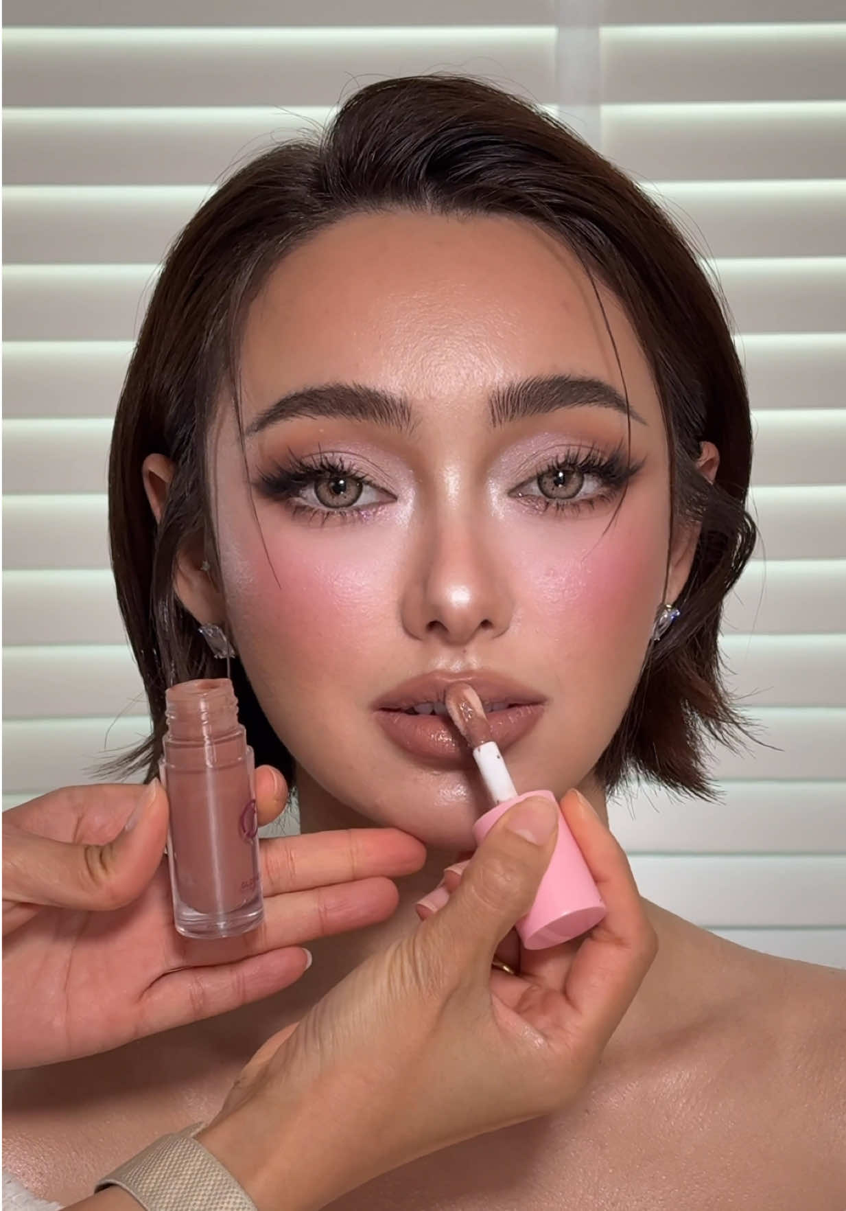 @COSINEMAKEUP