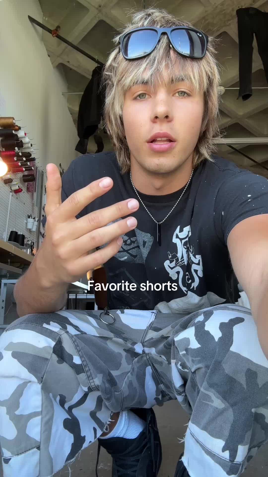 @e