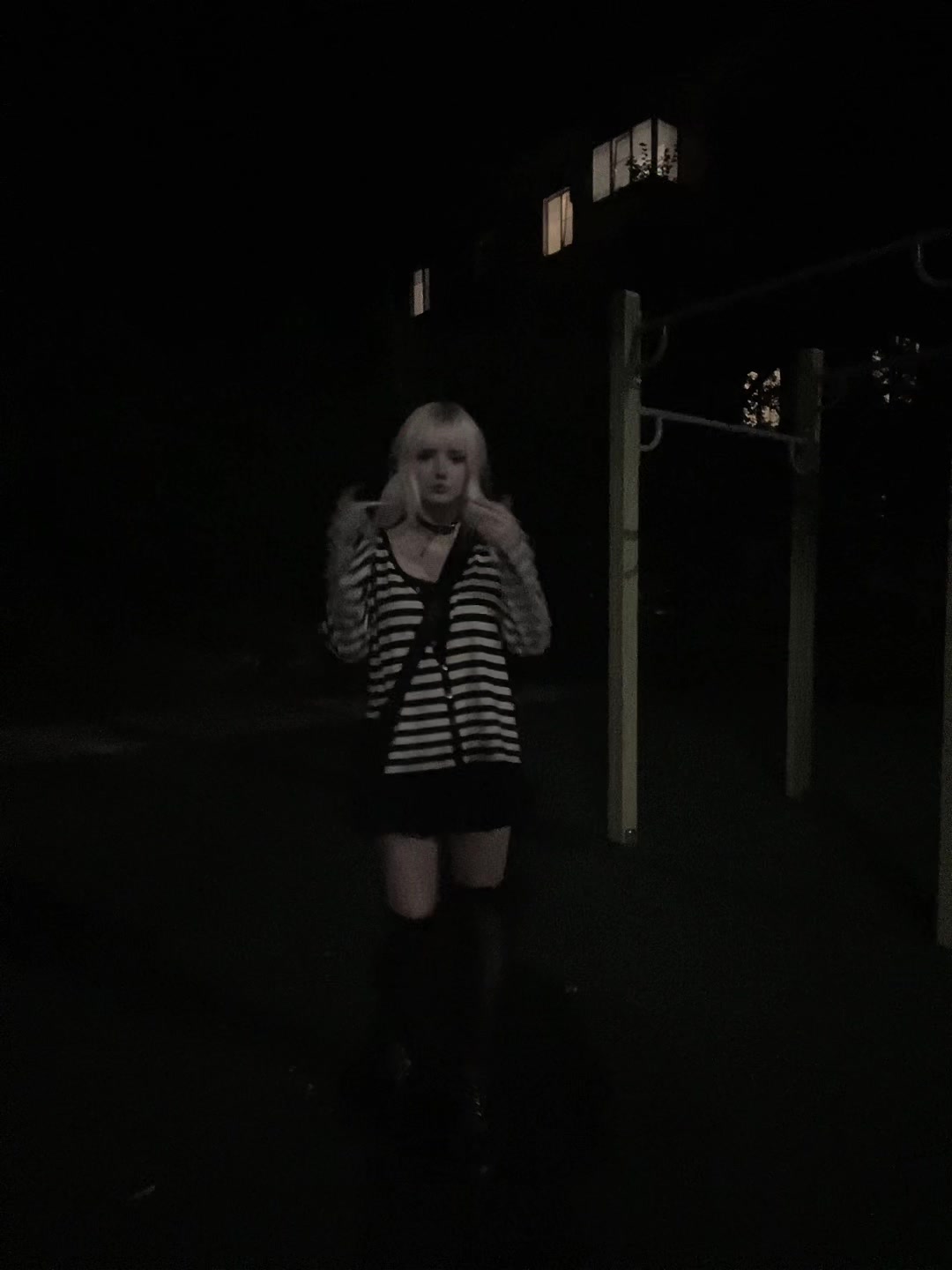@r1na